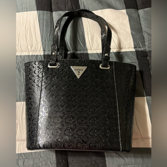 Guess Handbags - 🖤🖤Guess Brantley Bag 🖤🖤